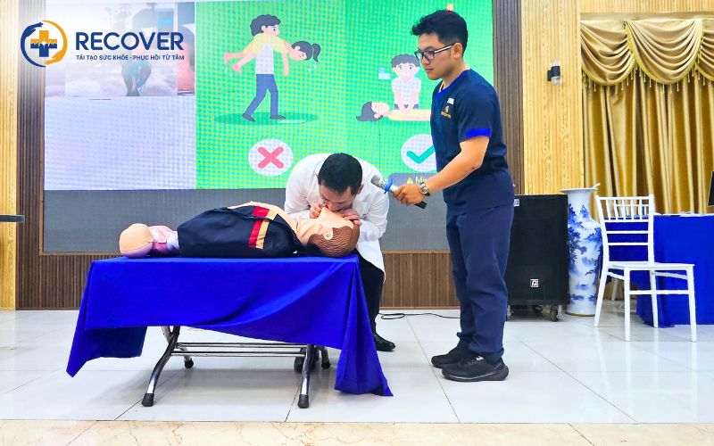 RECOVER nâng cao nhận thức cộng đồng về phòng chống đột quỵ